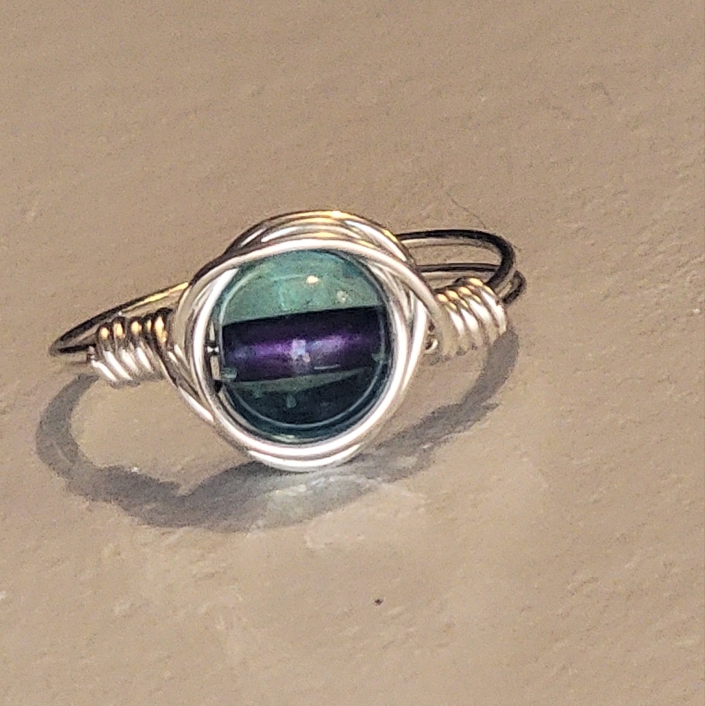 Silver Wire Wrapped Glass Bead Ring Size 8 - Picture 7 of 7